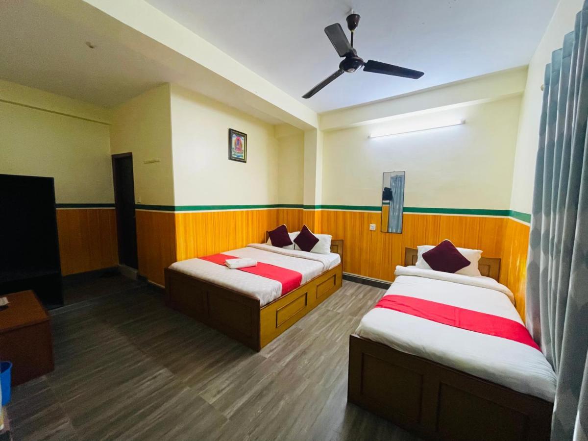 Hotel Old Durbar Pokhara Exterior foto