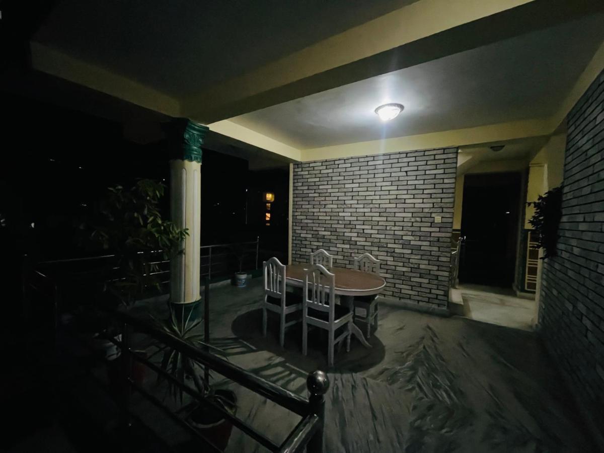 Hotel Old Durbar Pokhara Exterior foto